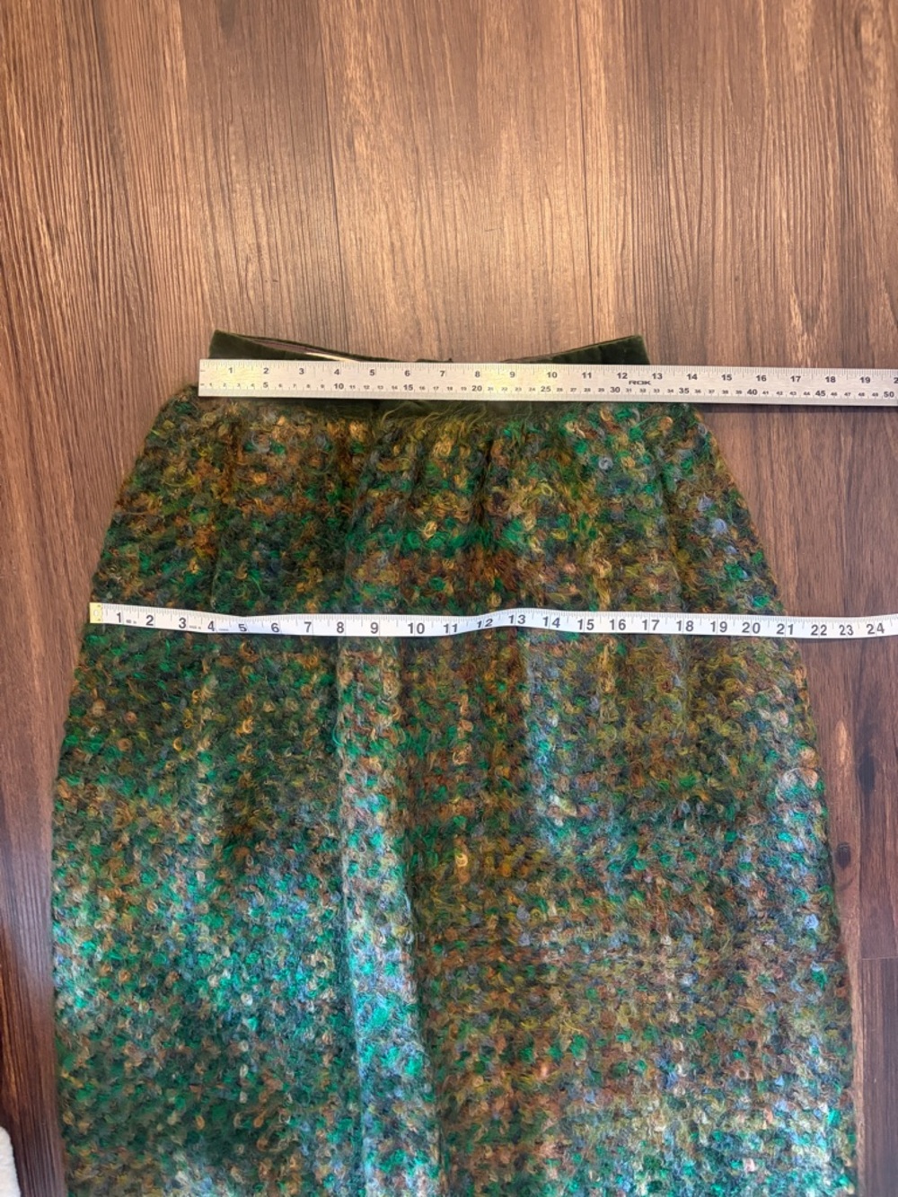 Vintage union made 1960s Green Multi-Tone Wool Blend Skirt - Picture 12 of 15